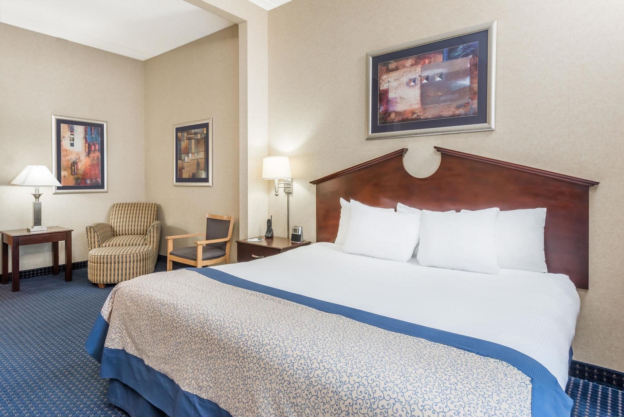 Wingate By Wyndham Erie Hotel Bagian luar foto